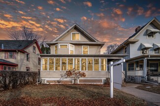1065 Ashland Ave, Saint Paul, MN 55104