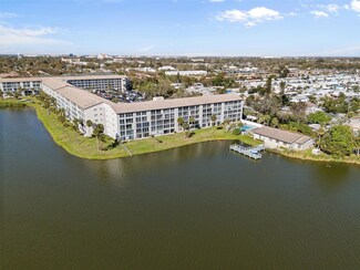 3428 Lake Bayshore Dr Unit 407, Bradenton, FL 34205