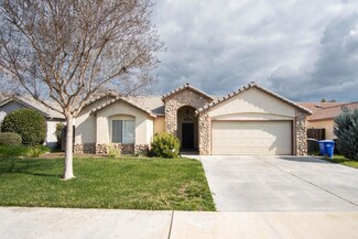 1410 N Salisbury St, Porterville, CA 93257