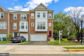 25206 Dunvegan Square, Chantilly, VA 20152