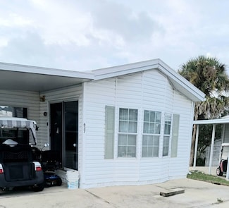 609 Highway 466 Unit 627, Lady Lake, FL 32159