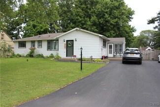 6734 Old Collamer Rd, East Syracuse, NY 13057