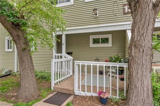 255 N Michigan St Unit 82, Lawrence, KS 66044