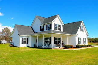 17492 McCotter Ln, Cape Charles, VA 23310