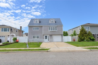 662 S Ocean Ave, Freeport, NY 11520