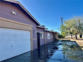 10715 3rd Ave, Hesperia, CA 92345