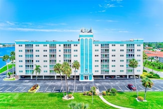 10216 Regal Dr Unit 705, Largo, FL 33774