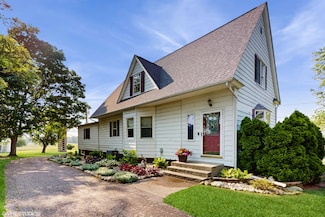16486 Three Oaks Rd, Three Oaks, MI 49128