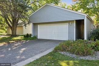 1183 Benton Way, New Brighton, MN 55112