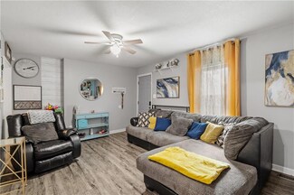 1509 N Spring St, Independence, MO 64050