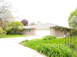 24005 N 1st St, Sycamore, IL 60178