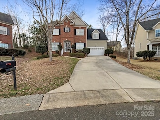 621 Ravenglass Dr, Fort Mill, SC 29715