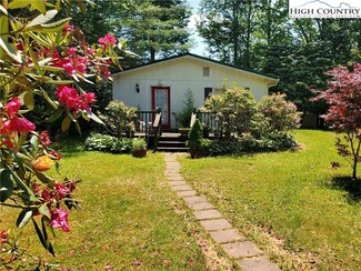 72 Rhoneys View Rd, Newland, NC 28657