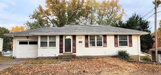 10036 Hedge Dr, Saint Louis, MO 63137