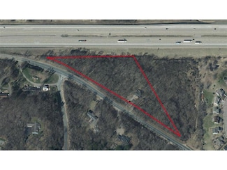 464 Stageline Rd, Hudson, WI 54016