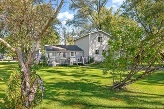 230 Front St, Marquette, WI 53947
