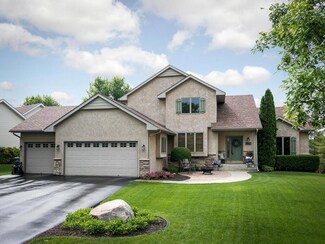 987 Bavaria Hills Terrace, Chaska, MN 55318