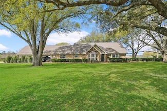21511 Kickapoo Rd, Waller, TX 77484