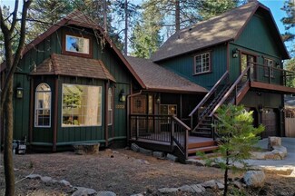 31721 Luring Pines Dr, Running Springs, CA 92382