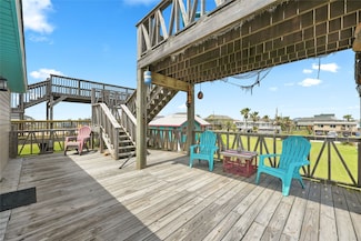 214 Sand Dune Ct, Freeport, TX 77541