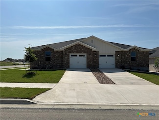 5100 Rose Petal Ct, Killeen, TX 76541