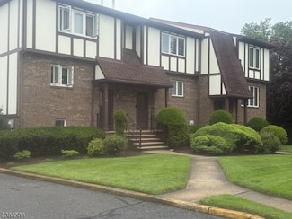 55 Canterbury Ln, New Milford, NJ 07646