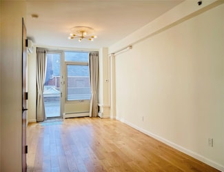 95-08 65th Rd, Rego Park, NY 11374