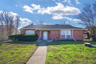 4734 Bayport Dr, Garland, TX 75043