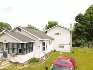 140 W 1st St, Hersey, MI 49639