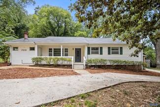 705 Giles Dr NE, Huntsville, AL 35801