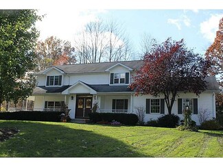 70 Lilac Dr, West Middlesex, PA 16159