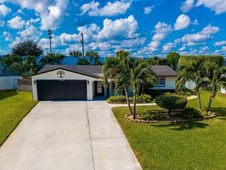 10339 Daphne Ave, Palm Beach Gardens, FL 33410