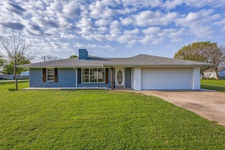 405 W 3rd St, Anna, TX 75409