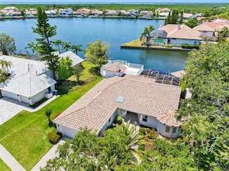 5818 Cruiser Way, Tampa, FL 33615