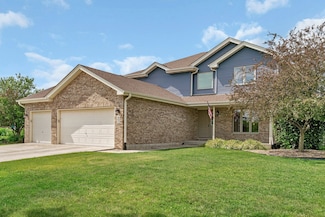 601 High Grove Dr, Minooka, IL 60447