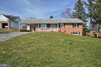 7194 Peekskill Dr, Frederick, MD 21702