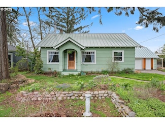 5943 NE Alton St, Portland, OR 97213