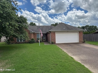 10069 Fox Chase Dr, Olive Branch, MS 38654