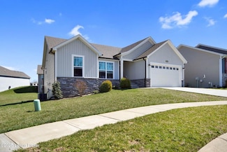 10905 Hidden Trail Ct, Louisville, KY 40229