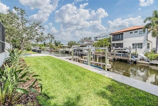 650 Geneva Place, Tampa, FL 33606