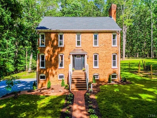 134 Woodmont Ln, Forest, VA 24551