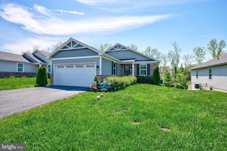 140 Steeplechase Ln, Pottstown, PA 19464