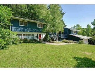 11506 Friar Ln, Hopkins, MN 55305