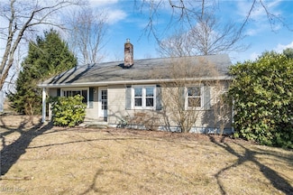 5811 Strausser St NW, North Canton, OH 44720