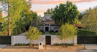 23134 Collins St, Woodland Hills, CA 91367
