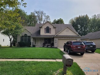 807 Whisperwood Pkwy, Holland, OH 43528