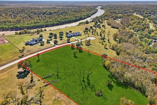 4802 Riverbend Ct, Fulshear, TX 77441