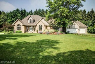 5805 Snow Ave SE, Alto, MI 49302