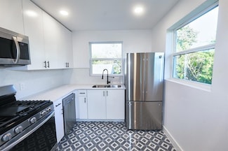 3300 Tom Green St Unit 5, Austin, TX 78705