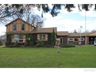1589 Reed Rd, Arcade, NY 14009
